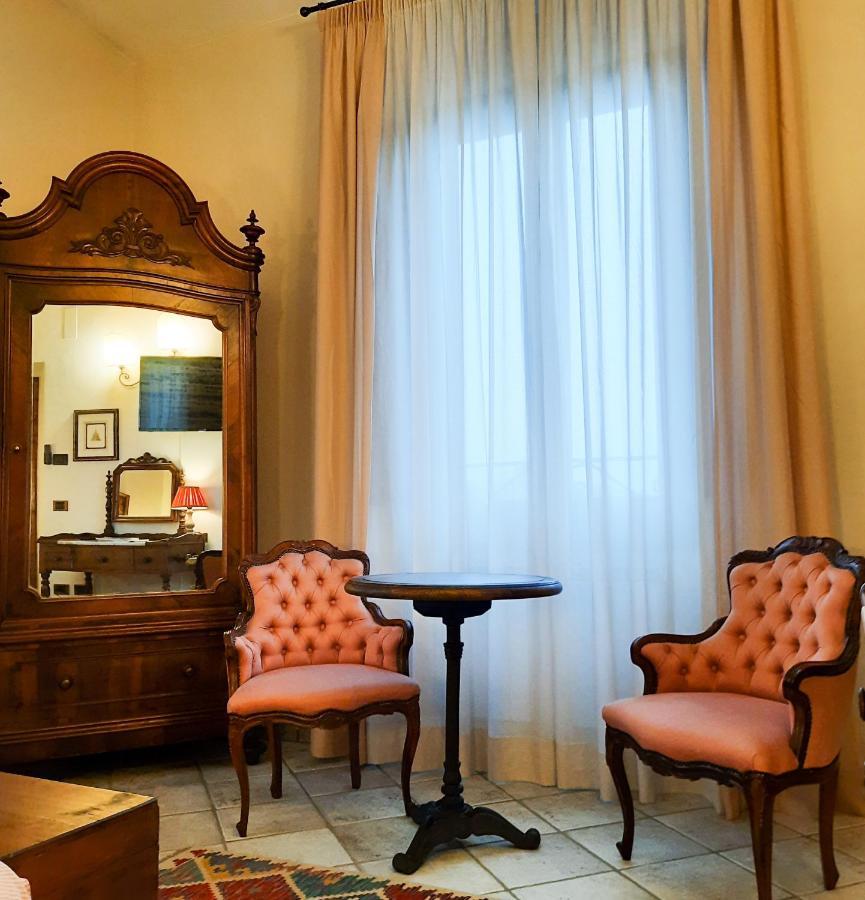 Boutique Hotel Fox'S Inn San Giustino Valdarno Екстер'єр фото